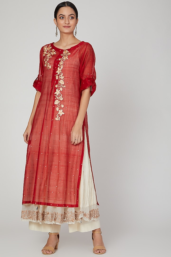Red Embroidered Kurta With Pants by Prama by Pratima Pandey at Pernia's Pop Up Shop
