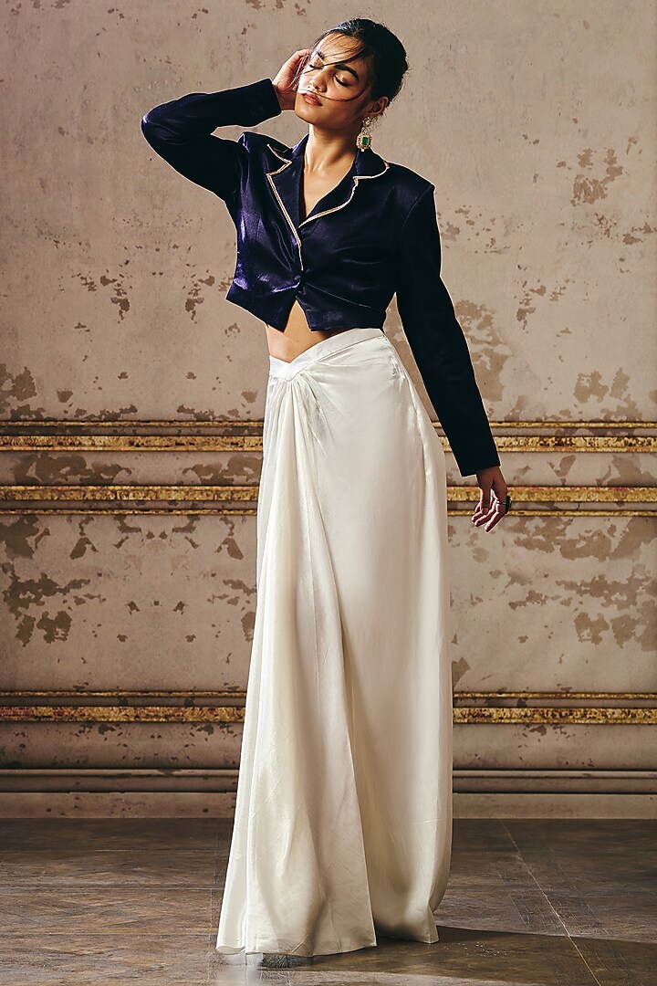 White Mashru Skirt Set by Masumi Mewawalla at Pernia's Pop Up Shop