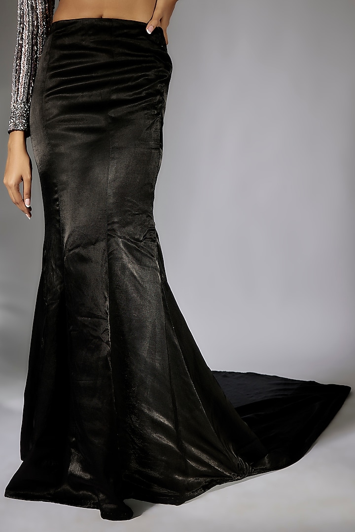 Black Mashru Skirt Set by MASUMI MEWAWALLA at Pernia's Pop Up Shop