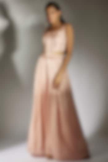 Peach Gajji Co-Ord Set by MASUMI MEWAWALLA at Pernia's Pop Up Shop