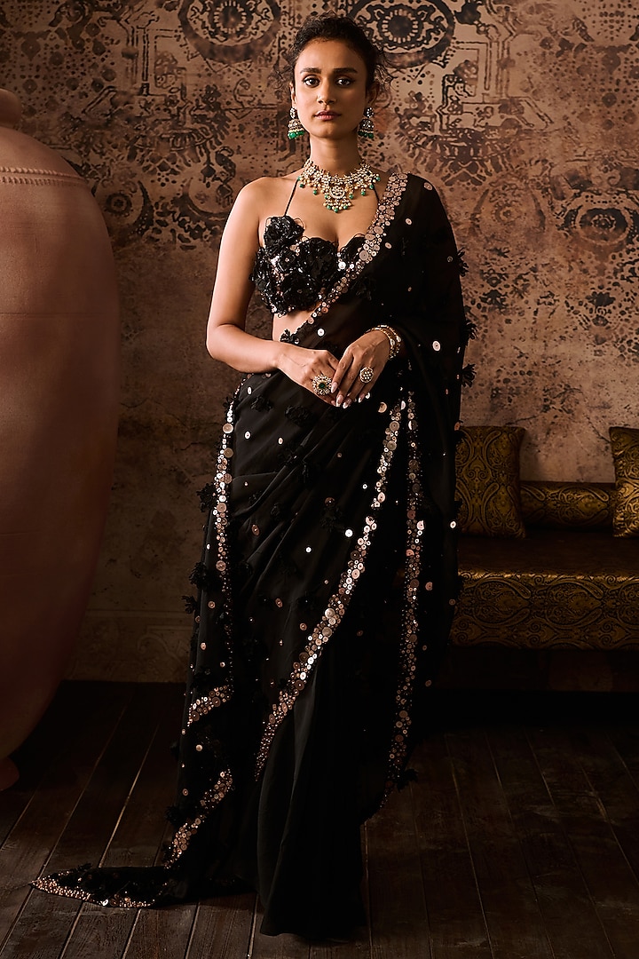Black Mashroo Embroidered Wedding Saree Set by Masumi Mewawalla at Pernia's Pop Up Shop