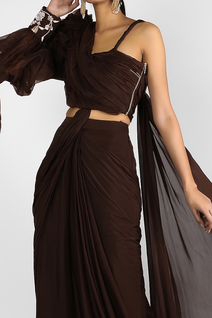 Brown Embroidered Wedding Saree Set by MASUMI MEWAWALLA at Pernia's Pop Up Shop
