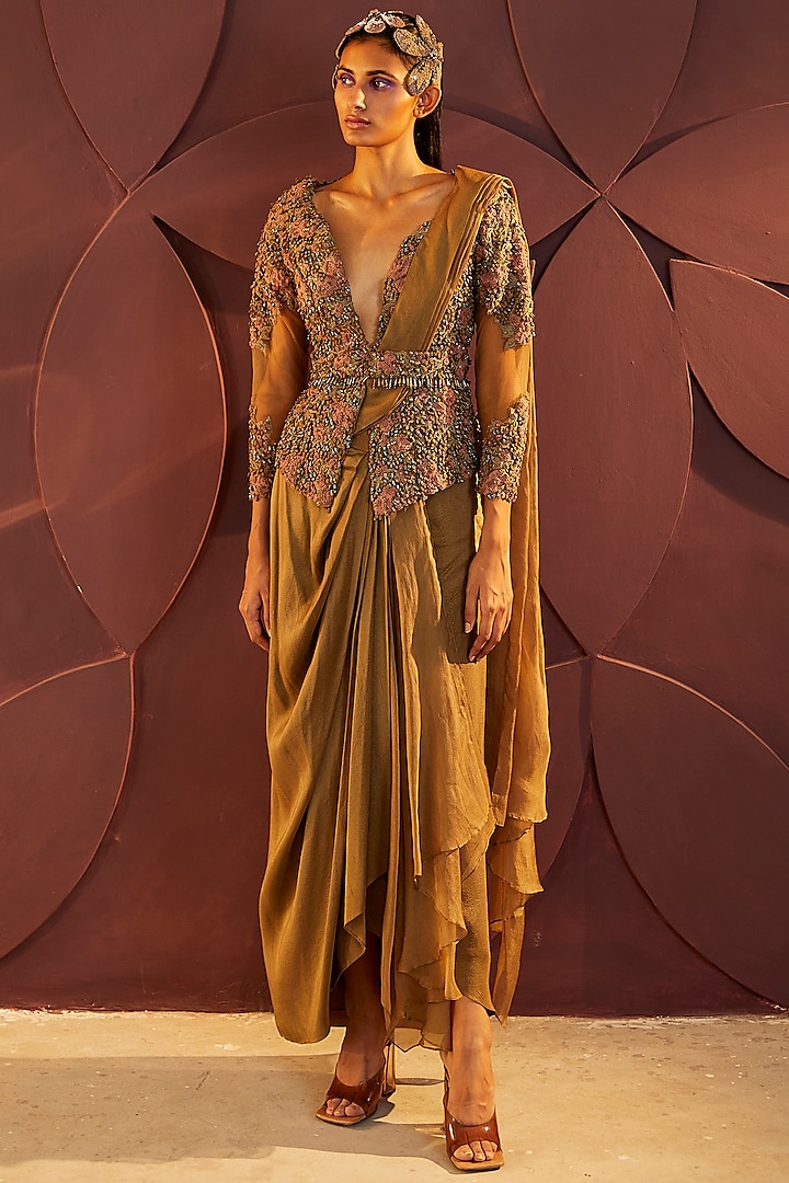Gold Silk Organza Pre-Stitched Wedding Saree Set by Parul & Preyanka at Pernia's Pop Up Shop