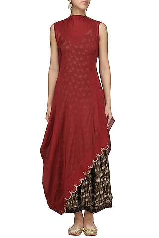 Maroon Drape Dress With Printed Anarkali Set by Prama by Pratima Pandey