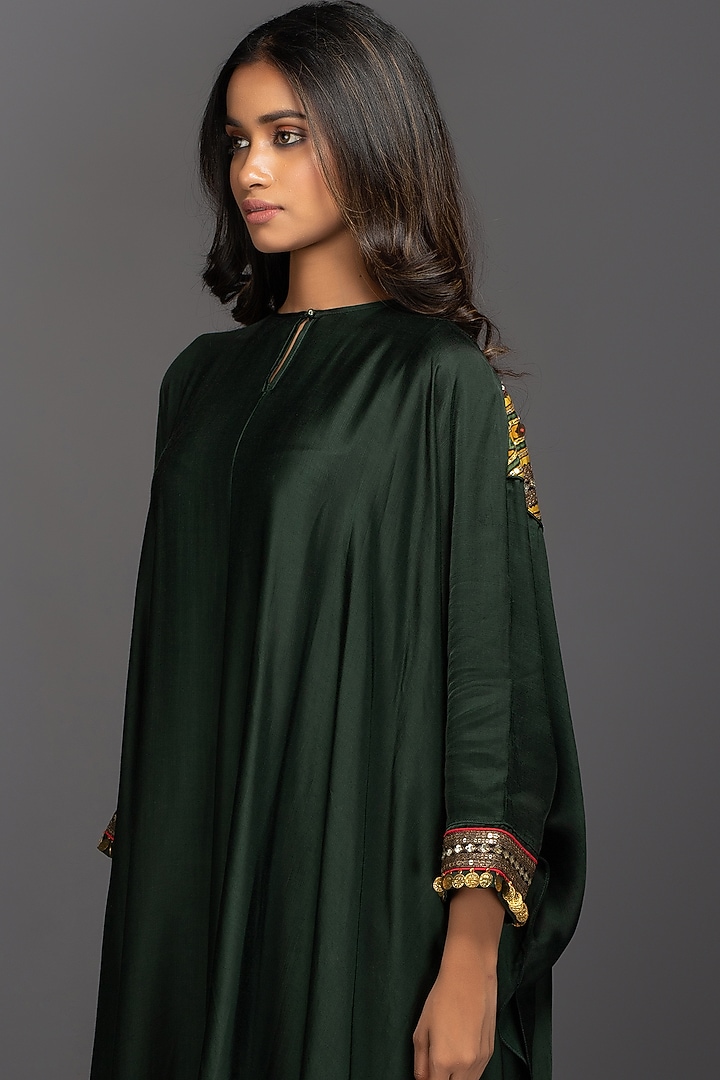 Forest Green Hand Embroidered Kaftan Kurta Set by Prahnaaya at Pernia's Pop Up Shop