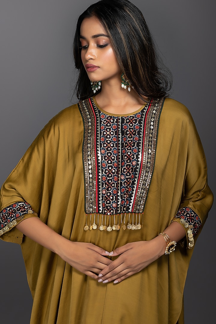 Mustard Hand Embroidered Kaftan Kurta Set by Prahnaaya at Pernia's Pop Up Shop
