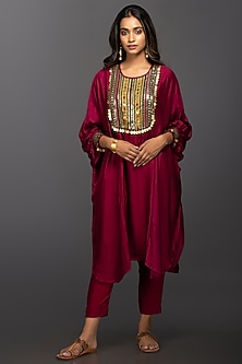 product-color-Maroon