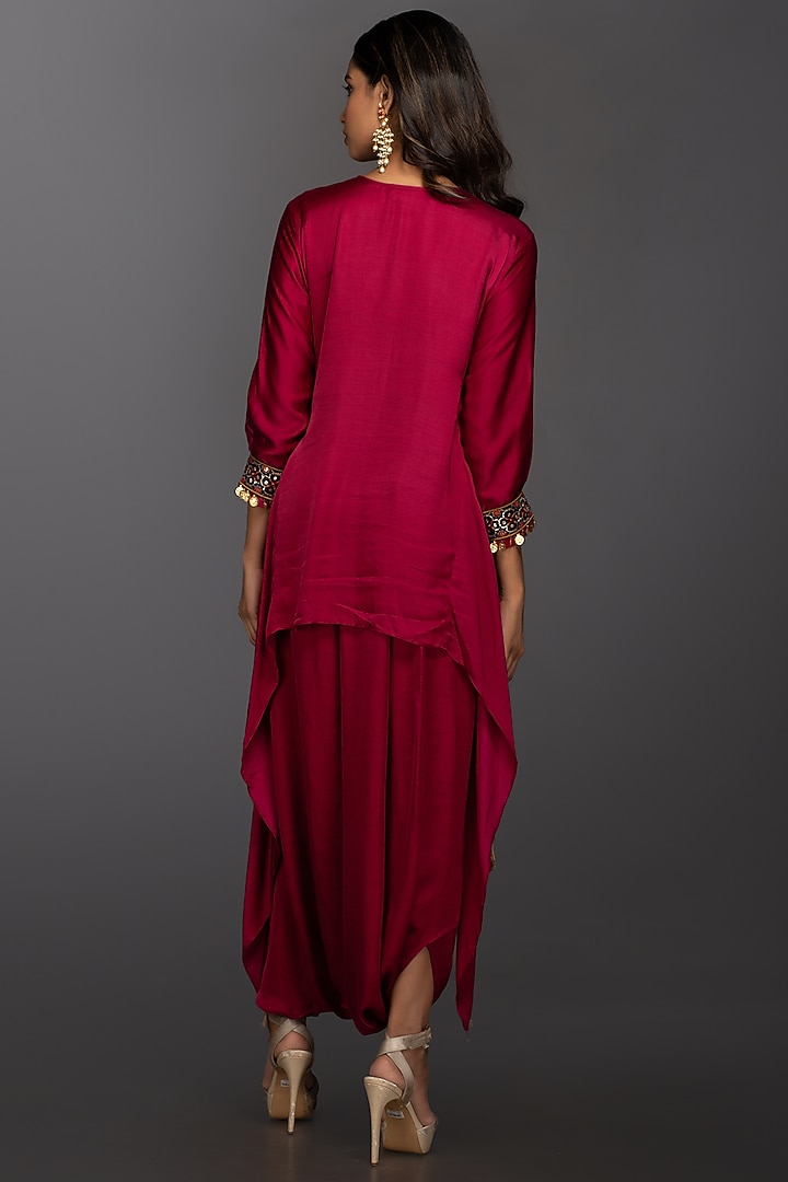 Magenta Hand Embroidered Tunic Set by Prahnaaya at Pernia's Pop Up Shop