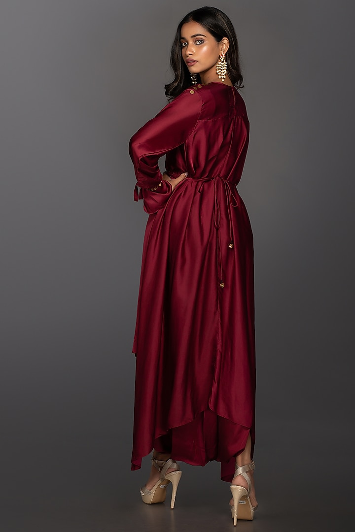 Magenta Hand Embroidered High-Low Tunic Set by Prahnaaya at Pernia's Pop Up Shop