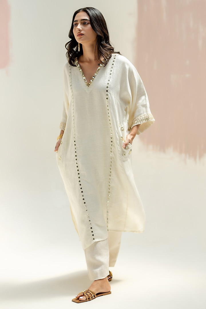 White Pure Linen Hand Embroidered Choga Kurta Set by Prahnaaya at Pernia's Pop Up Shop