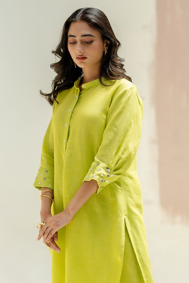 Sublime Neon Pure Linen Thread Work Kurta Set by Prahnaaya at Pernia's Pop Up Shop