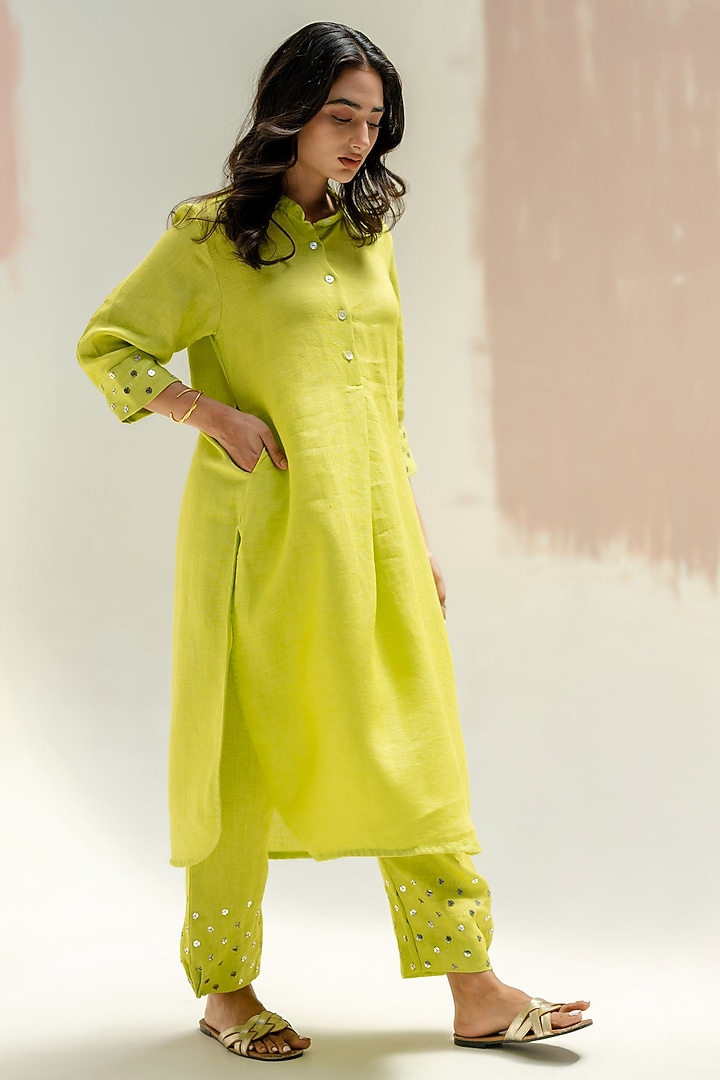 Sublime Neon Pure Linen Thread Work Kurta Set by Prahnaaya at Pernia's Pop Up Shop