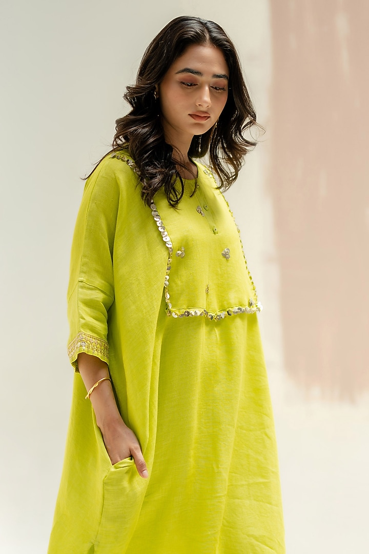 Sublime Neon Pure Linen Hand Embroidered Kaftan Set by Prahnaaya at Pernia's Pop Up Shop