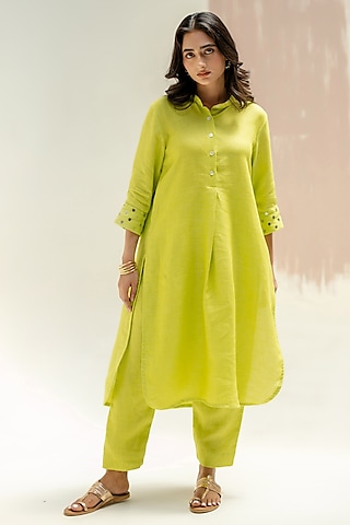 Sublime Neon Pure Linen Thread Work Kurta Set by Prahnaaya
