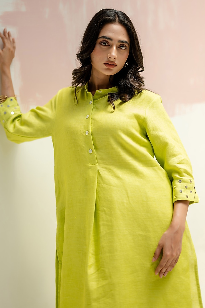Sublime Neon Pure Linen Thread Work Kurta Set by Prahnaaya at Pernia's Pop Up Shop