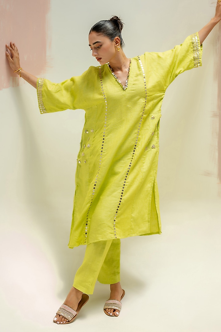 Sublime Neon Pure Linen Hand Embroidered Kurta Set by Prahnaaya at Pernia's Pop Up Shop