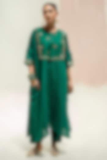 Green Pure Linen Hand Embroidered Kaftan Set by Prahnaaya at Pernia's Pop Up Shop