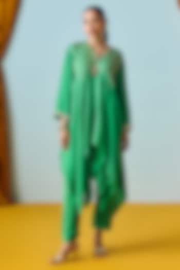 Sea Green Crepe Silk Embroidered Asymmetric Kurta Set by Prahnaaya at Pernia's Pop Up Shop