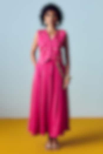 Pink Crepe Silk Box Pleated Skirt Set by Prahnaaya at Pernia's Pop Up Shop