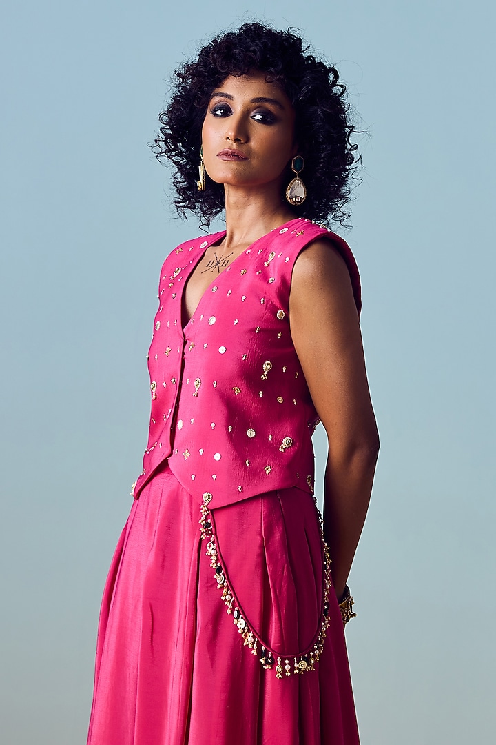 Pink Crepe Silk Box Pleated Skirt Set by Prahnaaya at Pernia's Pop Up Shop