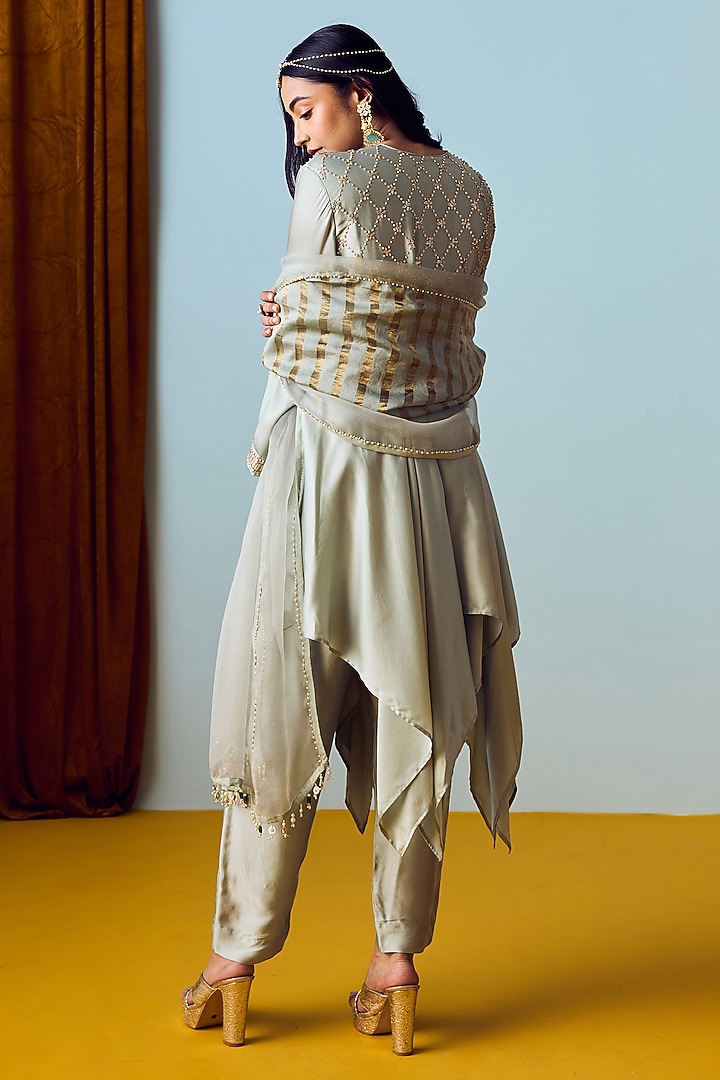 Sage Green Satin Silk Embroidered Kurta Set by Prahnaaya at Pernia's Pop Up Shop