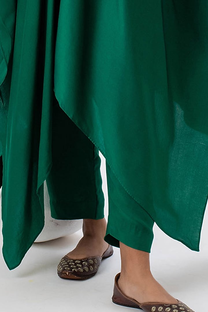 Emerald Green Satin Hand Embroidered Kaftan Set by Prahnaaya at Pernia's Pop Up Shop