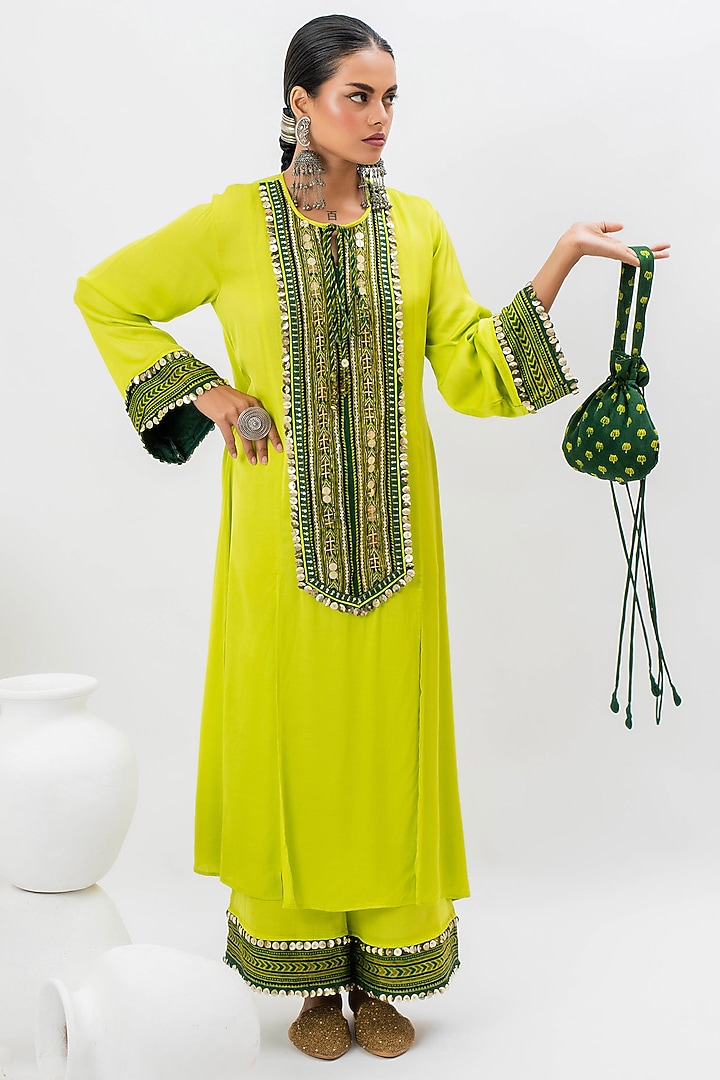 Green Satin Hand Embroidered Kurta Set by Prahnaaya at Pernia's Pop Up Shop