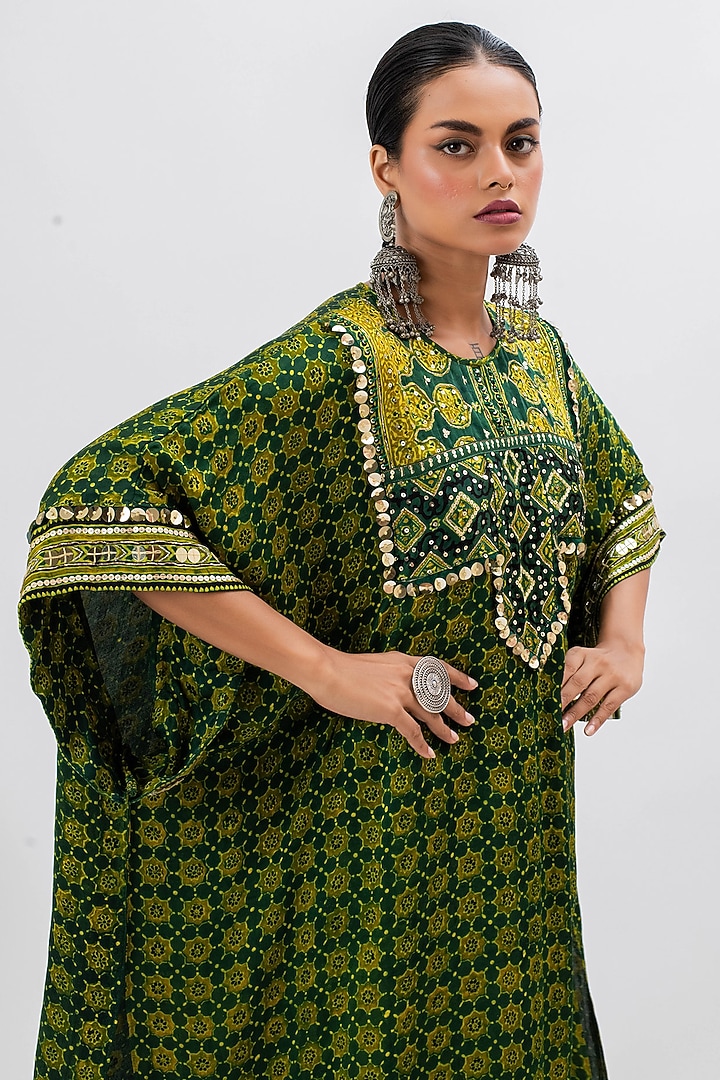 Green Satin Hand Embroidered & Ajrakh Printed Kurta Set by Prahnaaya at Pernia's Pop Up Shop