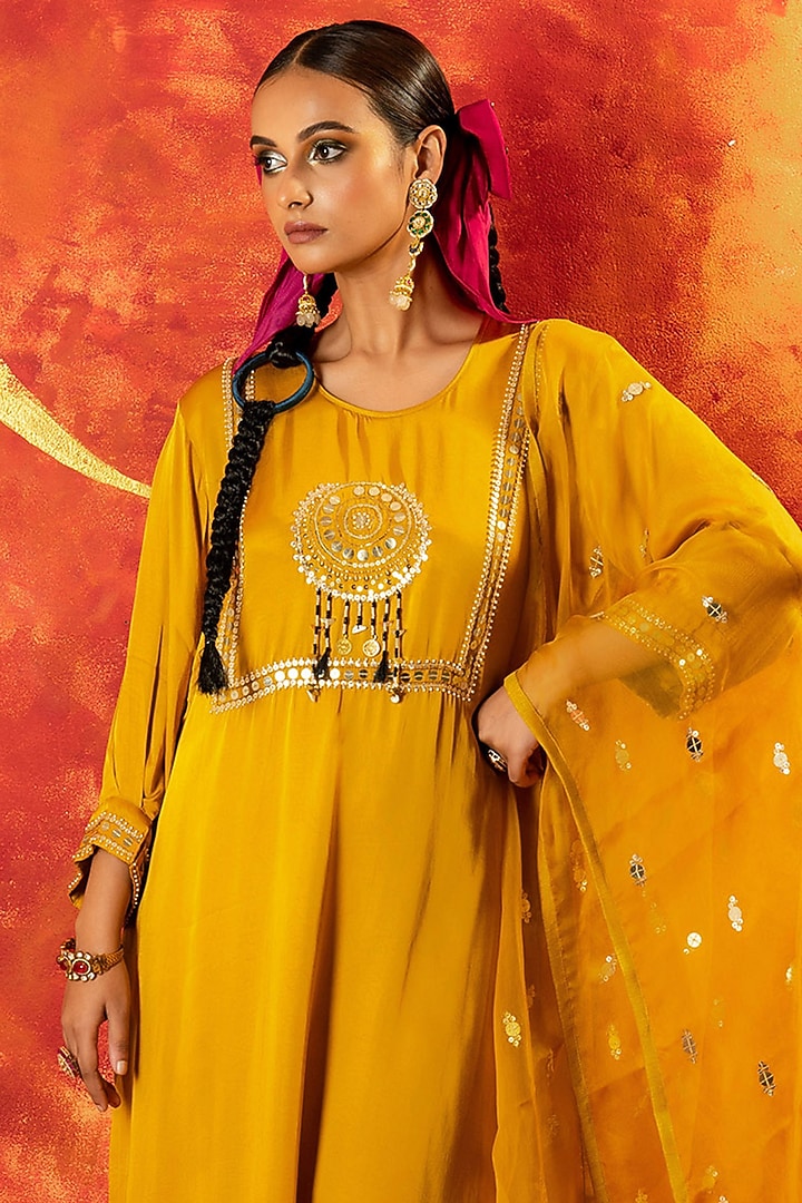 Mustard Yellow Vegan Satin Hand Embroidered Kurta Set by Prahnaaya at Pernia's Pop Up Shop