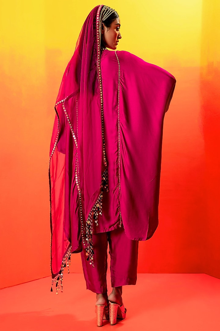 Pink Vegan Satin Hand Embroidered Kurta Set by Prahnaaya at Pernia's Pop Up Shop