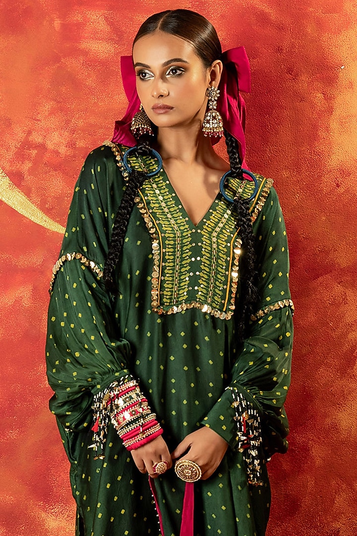 Green Ajrakh Hand Block Satin Sequins Embroidered Straight Kurta Set by Prahnaaya at Pernia's Pop Up Shop