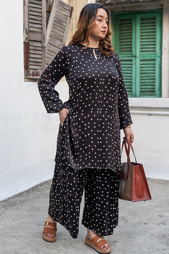 Black Ajrakh Satin Hand-Block Printed Kurta Set by Prahnaaya at Pernia's Pop Up Shop