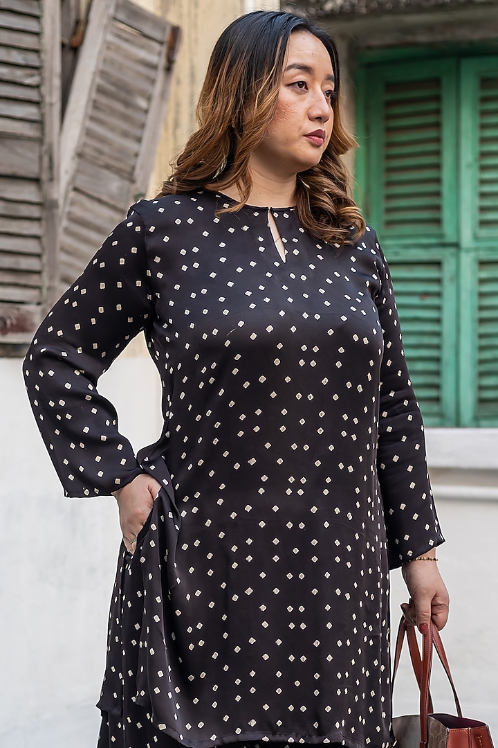 Black Ajrakh Satin Hand-Block Printed Kurta Set by Prahnaaya at Pernia's Pop Up Shop