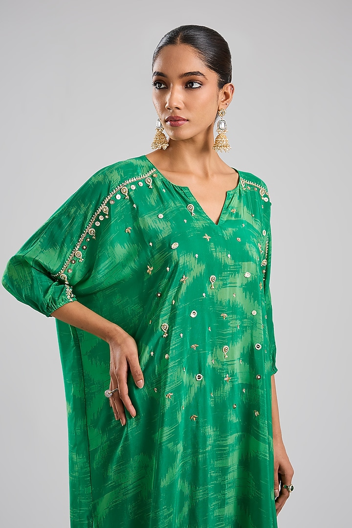 Coral Green Natural Crepe Silk Hand Embroidered Kurta Set by Prahnaaya at Pernia's Pop Up Shop