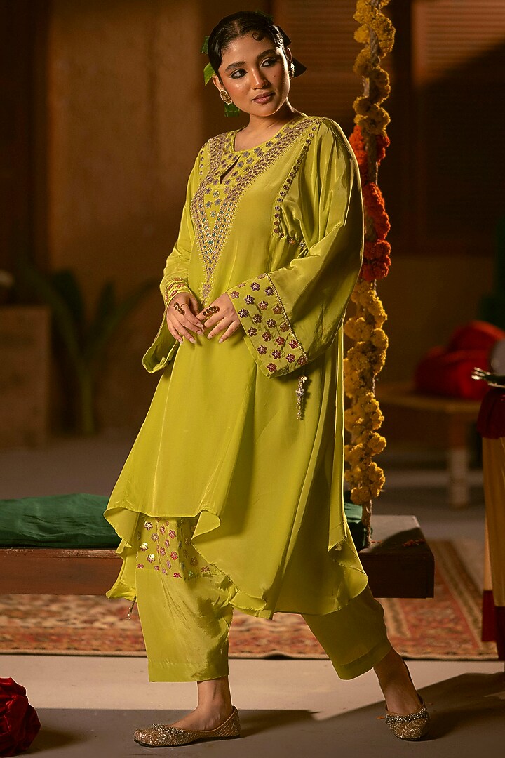 Sublime Neon Vegan Crepe Silk Embroidered Choga Kurta Set by Prahnaaya at Pernia's Pop Up Shop