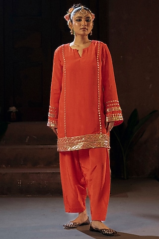 Red Vegan Crepe Silk Embroidered Kurta Set by Prahnaaya