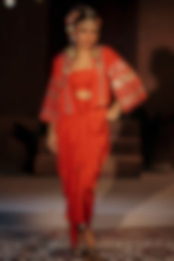 Red Vegan Crepe Silk Embroidered Cape Set by Prahnaaya at Pernia's Pop Up Shop