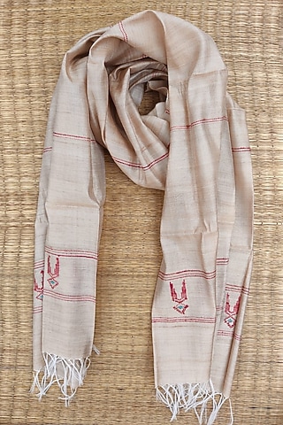 Beige Handwoven Tussar Korea Dupatta by Pramod Sur