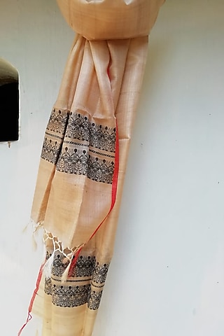 Beige & Black Handwoven Dupatta by Pramod Sur