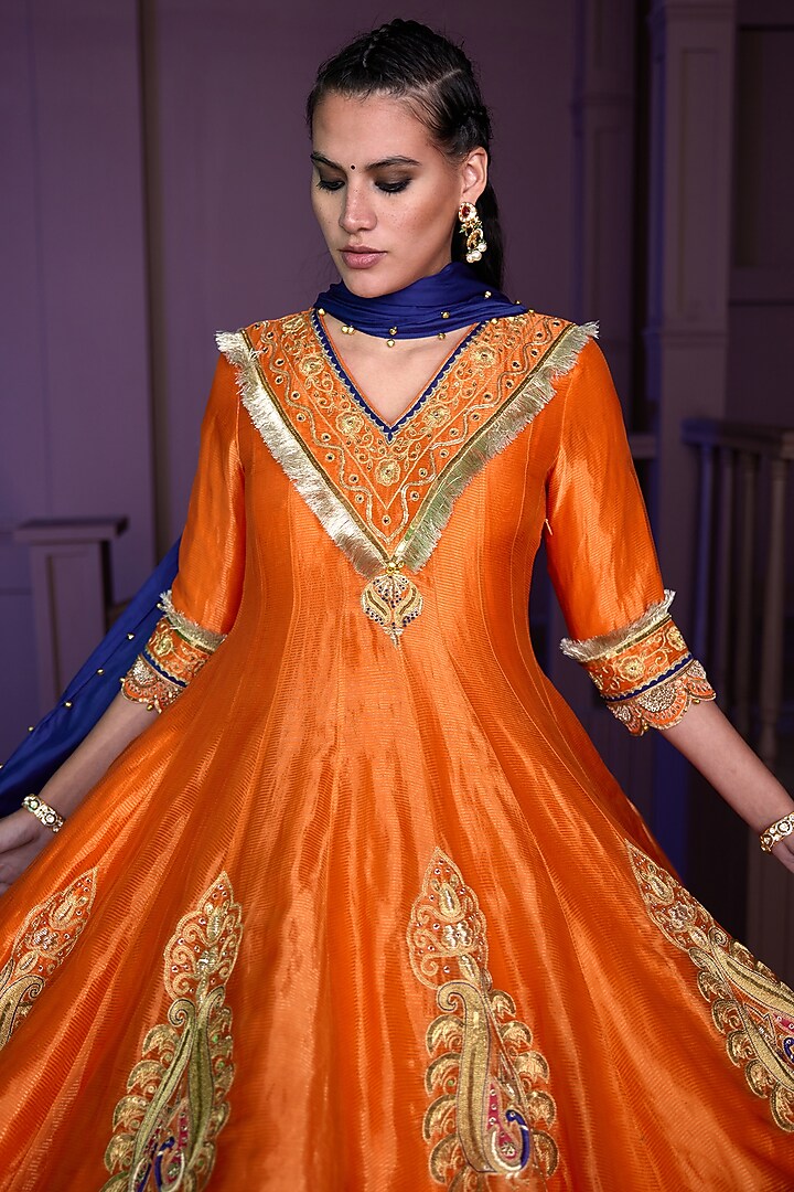 Orange Chanderi Embellished Kurta Set by PRATIBHA SULTANIA at Pernia's Pop Up Shop