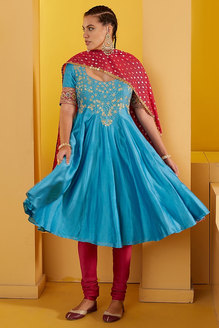 Firozi Chanderi Embellished Kurta Set by PRATIBHA SULTANIA at Pernia's Pop Up Shop