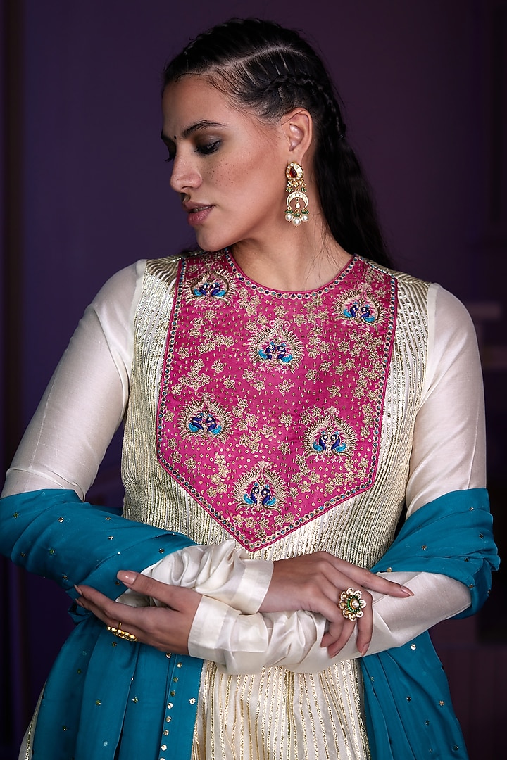 White Chanderi Embellished Wedding Anarkali Set by PRATIBHA SULTANIA at Pernia's Pop Up Shop