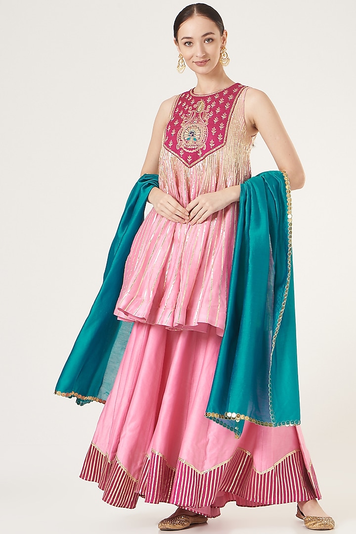 Pink Embellished Kurta Set by PRATIBHA SULTANIA