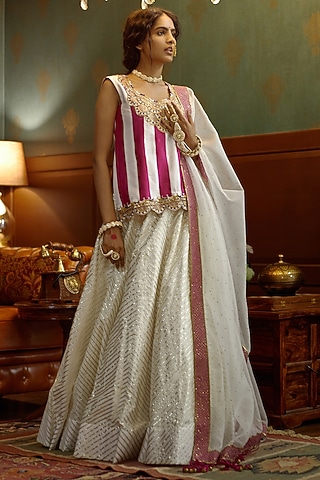 Off-White Chanderi Lehenga Set by PRATIBHA SULTANIA