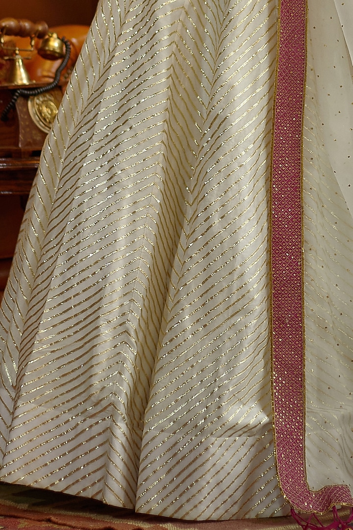 Off-White Chanderi Wedding Lehenga Set by PRATIBHA SULTANIA at Pernia's Pop Up Shop