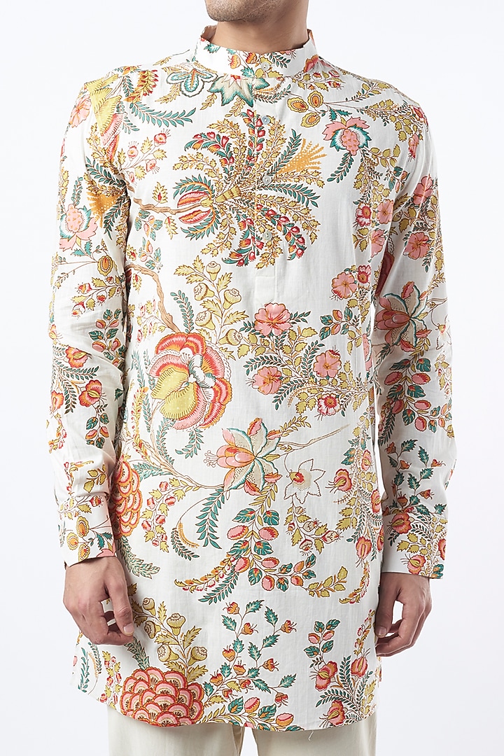 White Floral Printed Kurta Set by Pranay Baidya Men at Pernia's Pop Up Shop