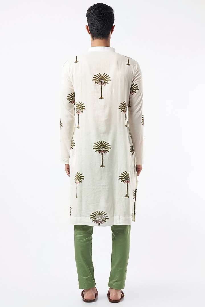 White Chanderi Floral Printed Kurta Set by Pranay Baidya Men at Pernia's Pop Up Shop