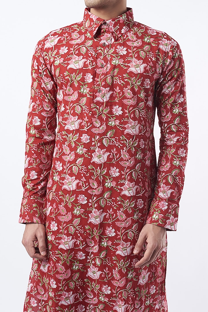 Red Printed Kurta Set by Pranay Baidya Men at Pernia's Pop Up Shop