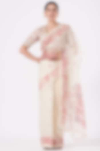 Ivory Muslin Jamdani Saree by Pranay Baidya at Pernia's Pop Up Shop