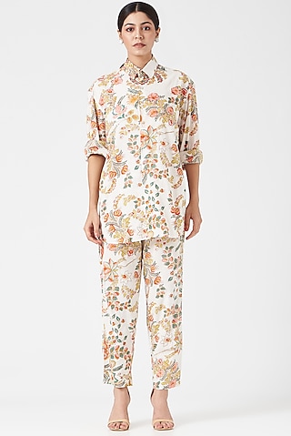 White Floral Printed Kurta Set by Pranay Baidya